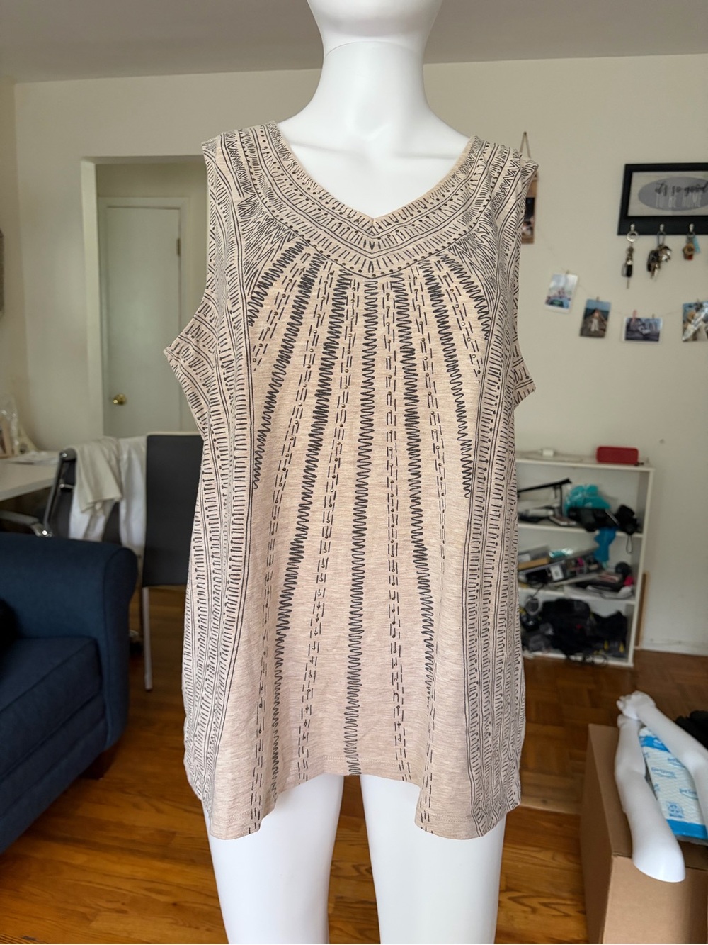 Chico's Women's XL Beige/Black Cotton Blend Knit V-Neck Tank Top Geo